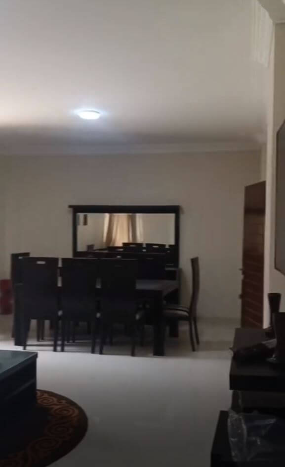 شقة للايجار مفروشة في كمبوند الياسمين مساحه 220م دور تاني