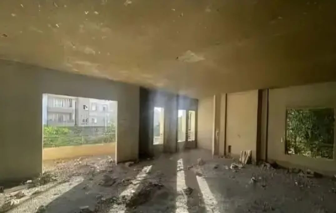 فيلا مميزة للبيع الحي السابع كل دور مساحه 300 متر جراج خاص