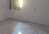 شقه للايجار الحي 11مجاوره 4 بالمطبخ كامل والتكيفات ثلاث غرف