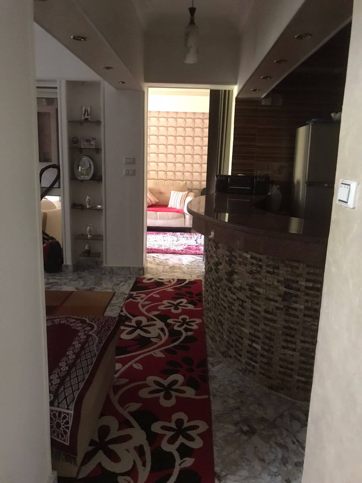 شقه للبيع الحي الاول المجاوره الاولى بنك ١٠٨م دور ثالث
