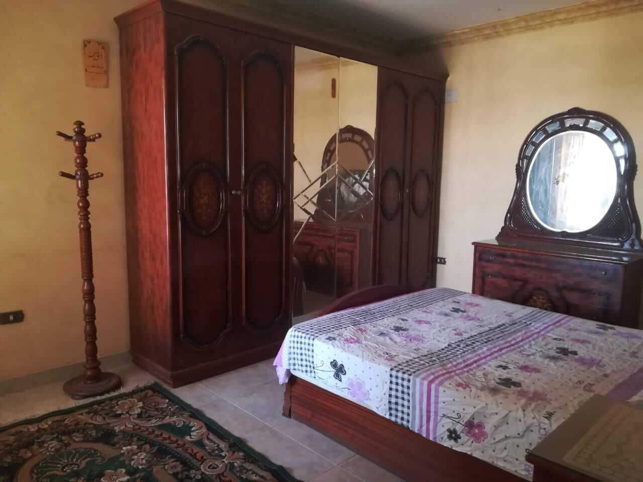 شقه للبيع الحي الاول المجاوره الاولى بنك ١٠٨م دور٤ قبل الاخير