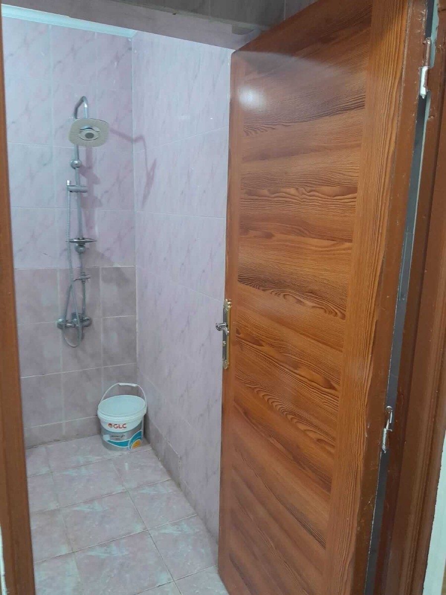 شقه للبيع الحي 11 المجاوره الثالثة عمارات البنك مساحة 70 متر