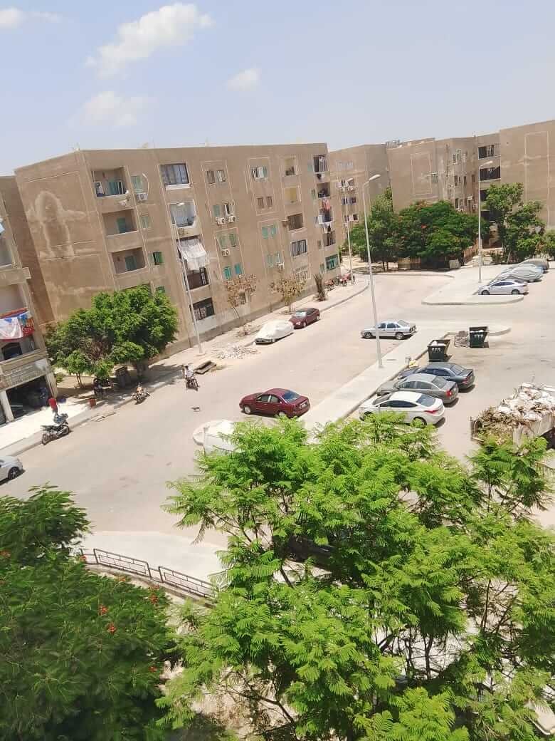 شقه للبيع الحي 13 المجاوره الرابعة مساحة 70 متر دور تالت