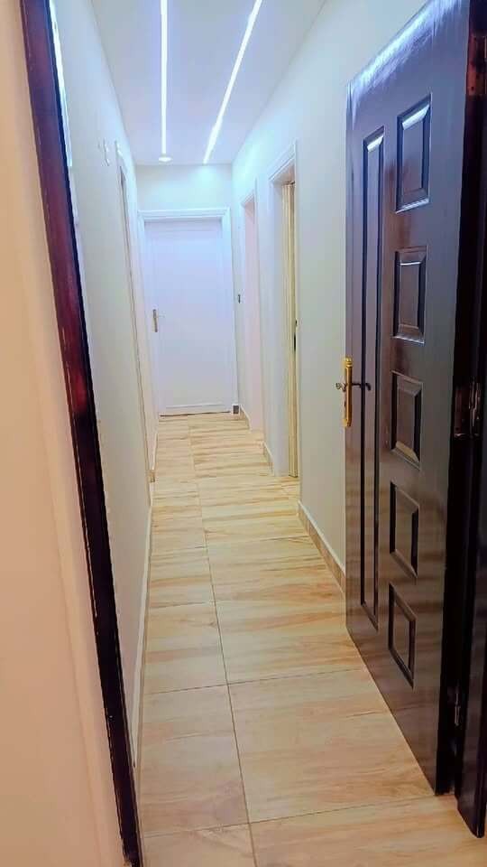 شقه للبيع الحى الأول دور تانى مساحة 108 متر عمارات البنك