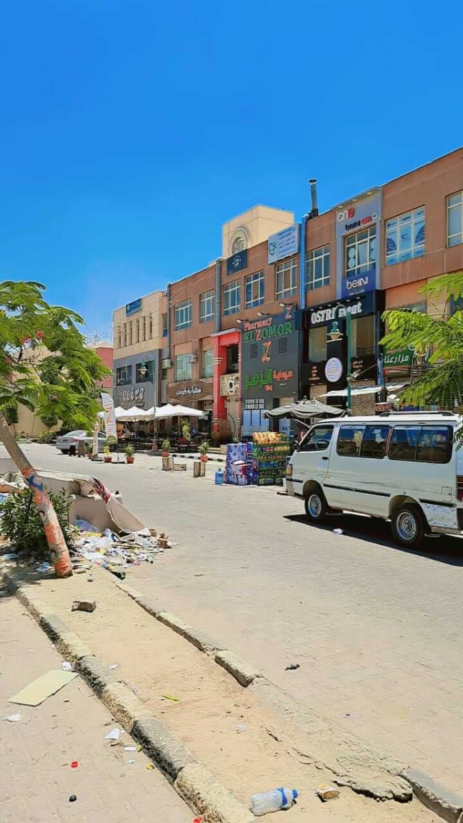 محل للبيع في الشيخ زايد بمول المعز 64م مؤجر لبراند بعائد 30 ألف